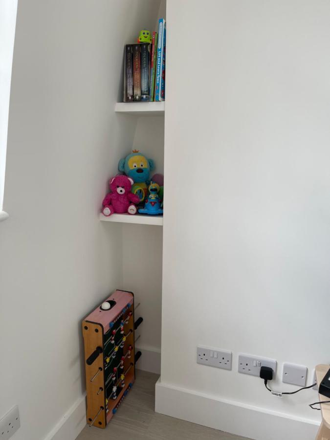 Penguin Flat